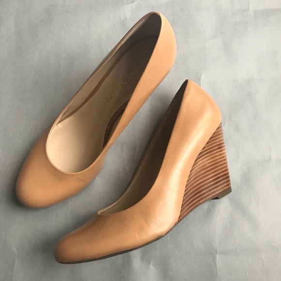franco sarto helio wedge pump
